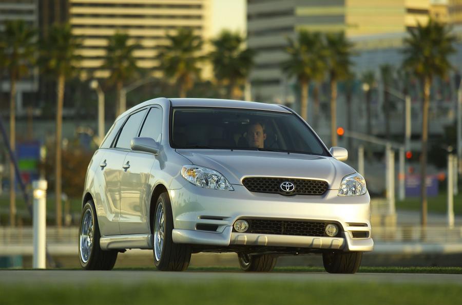  Toyota Corolla Matrix Concept (E130) 2001 года  (фото 7 из 34)